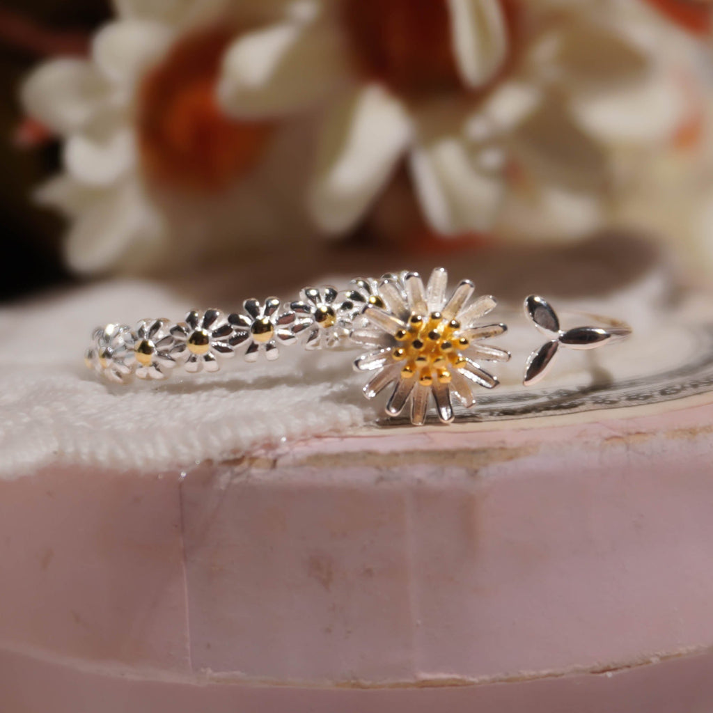 Blooming Daisy Adjustable Ring - Roseraie Gal