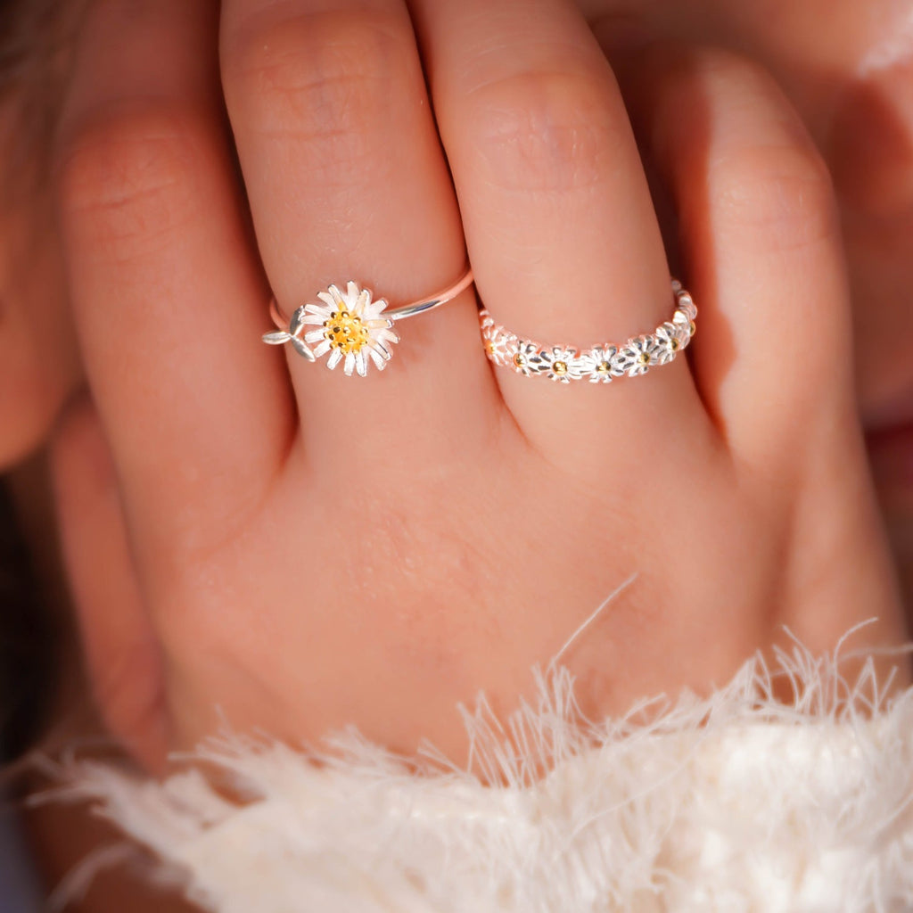 Daisy Bloom Sterling Silver Adjustable Ring - Roseraie Gal