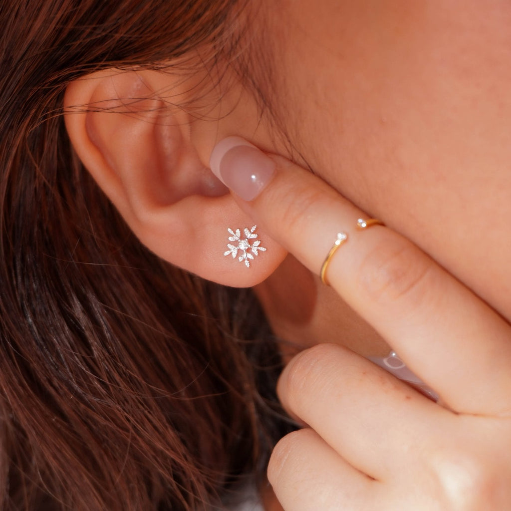 Frosted Flake Studs - Roseraie Gal