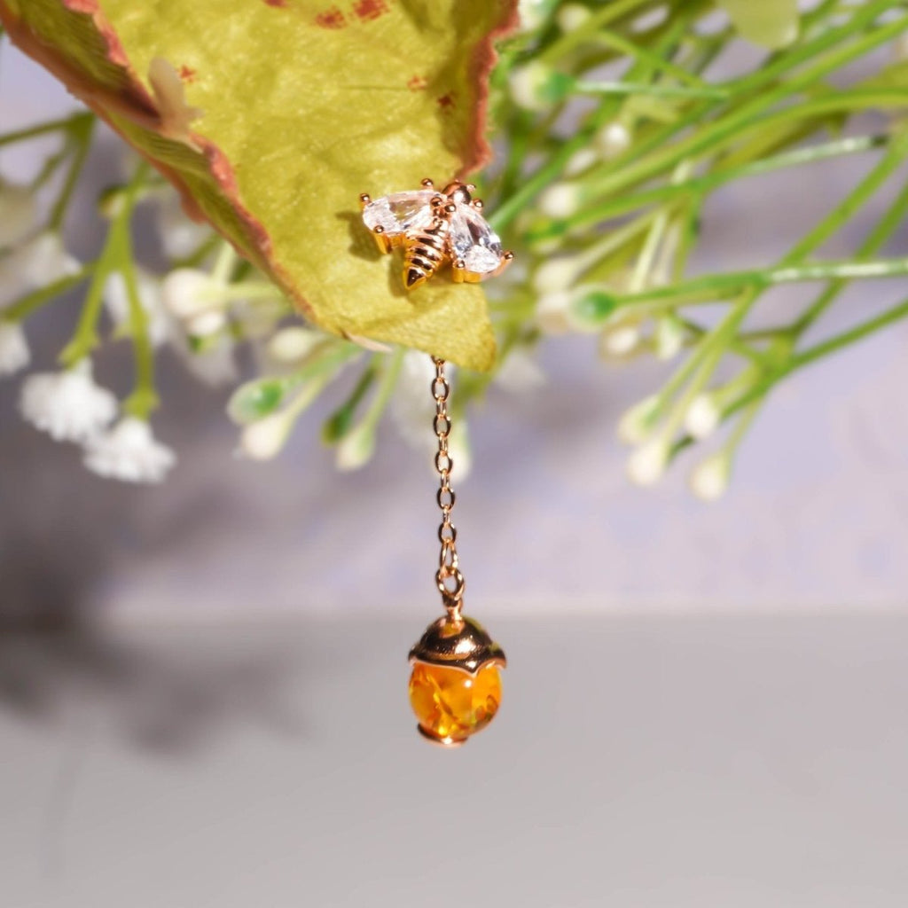 Honey Bee Charm Dangle Earrings - Roseraie Gal