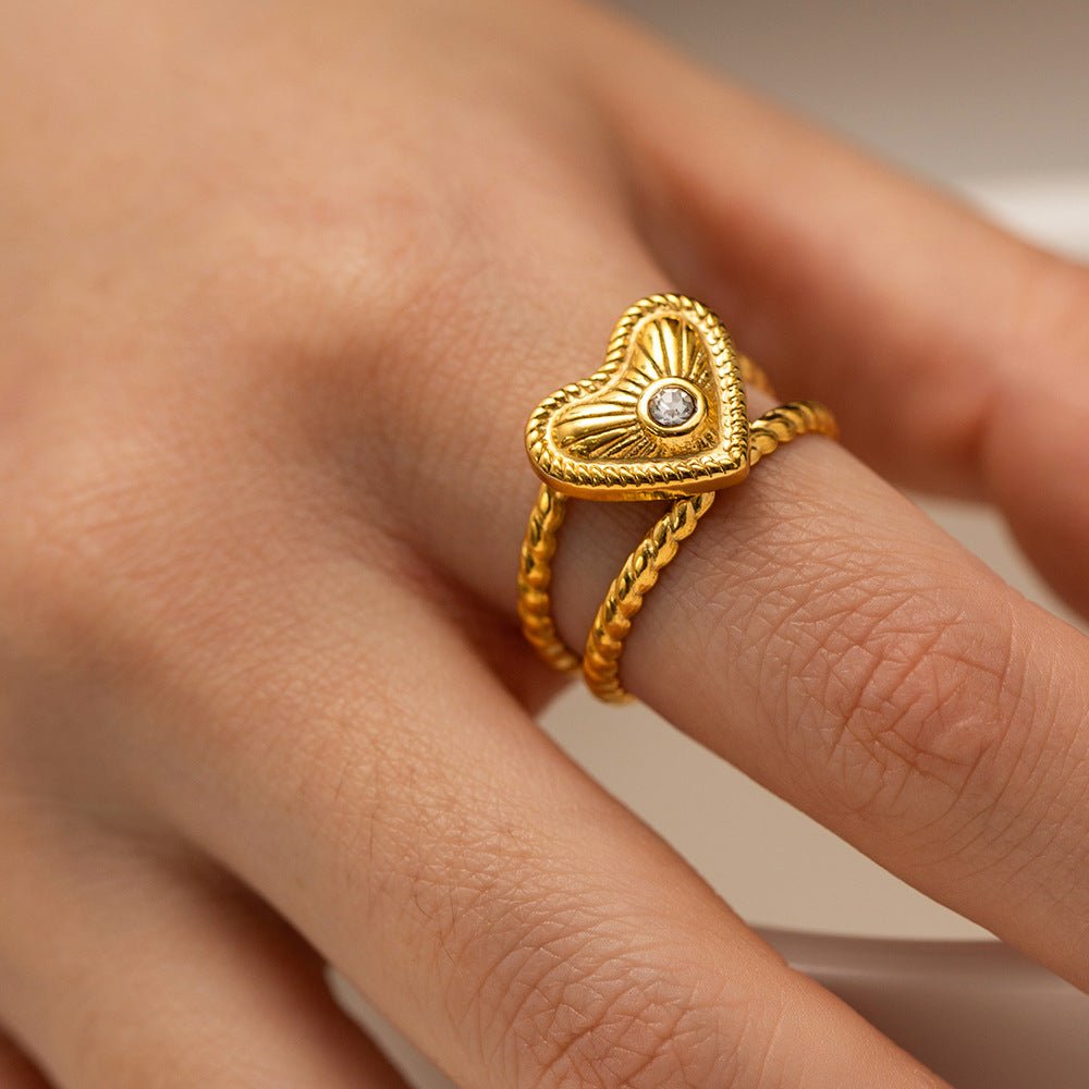 Radiant Heart Statement Ring - Roseraie Gal