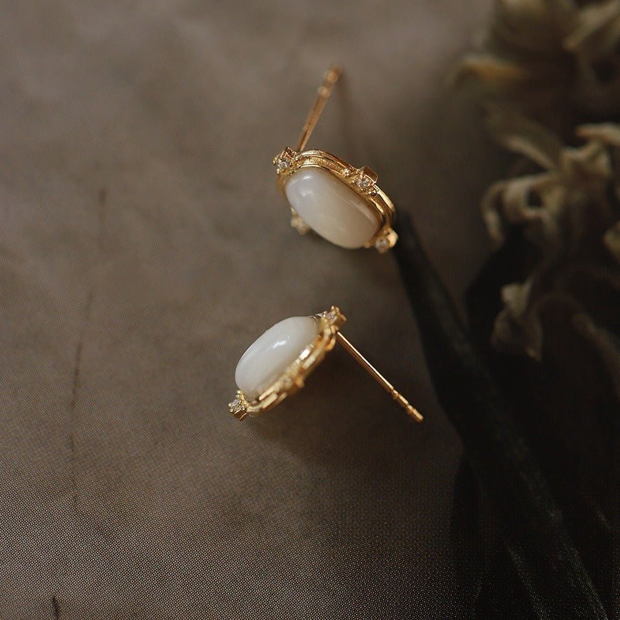 Serene Glow Mother of Pearl Studs - Roseraie Gal