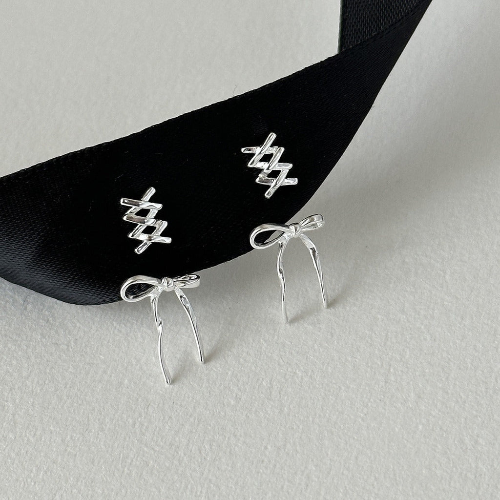 Whimsical Ribbon Twist Stud Earrings - Roseraie Gal