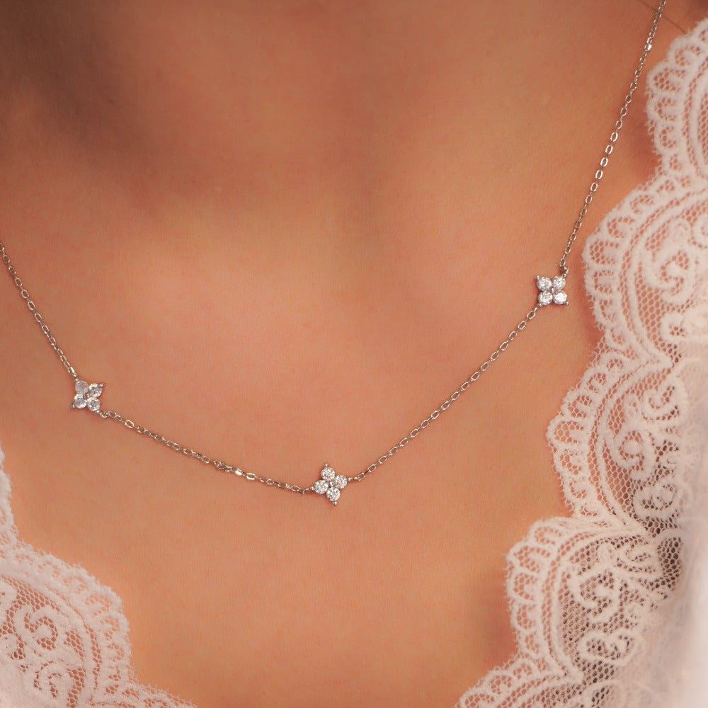 Clear Blossom Necklace - Roseraie Gal