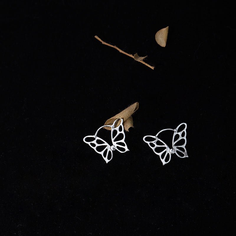 Flutterfly Huggie Earrings - Roseraie Gal