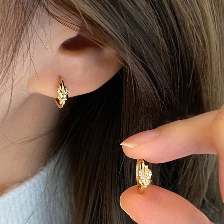 Knot Crystal Huggie Earrings - Roseraie Gal