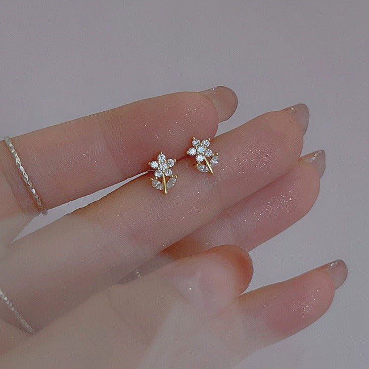 Little Flower Stud Earrings - Roseraie Gal