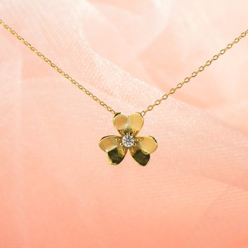 Shamrock Three-leaf Clover Necklace - Roseraie Gal